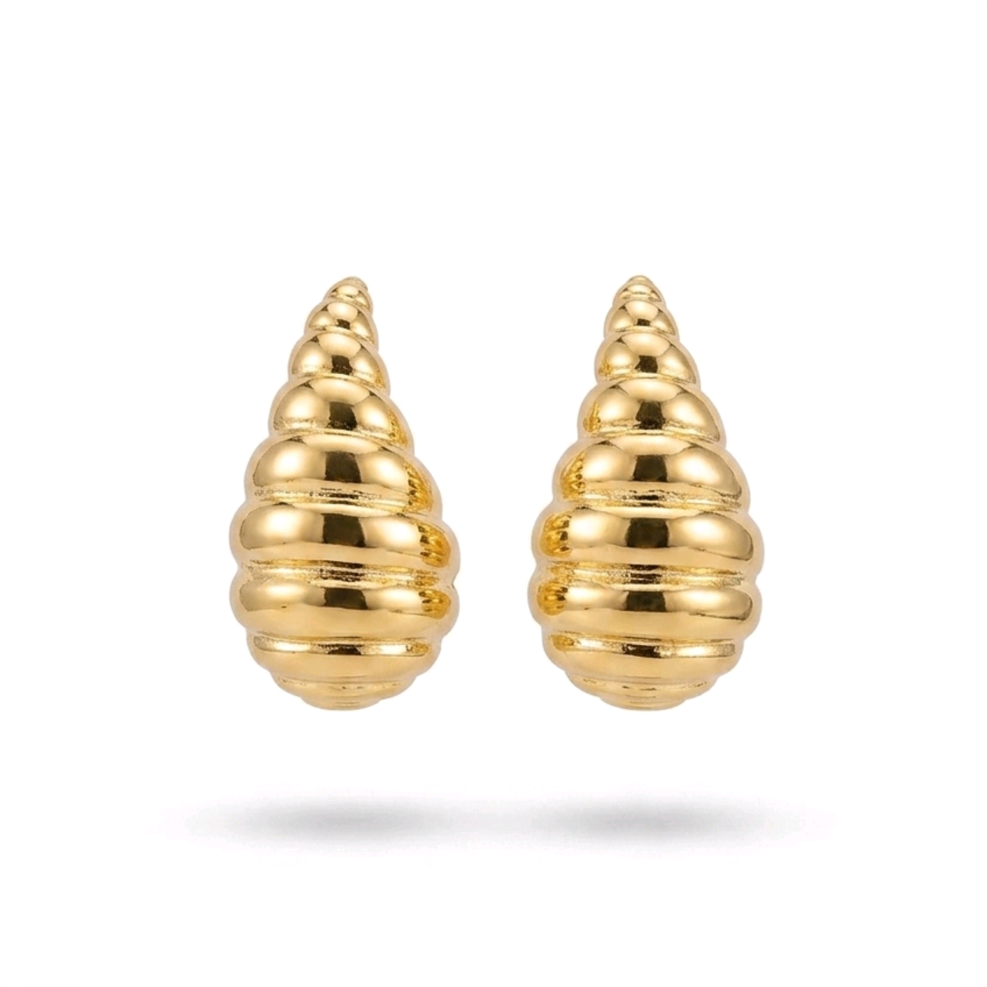 Deniz kabuğu model gold kadın küpe